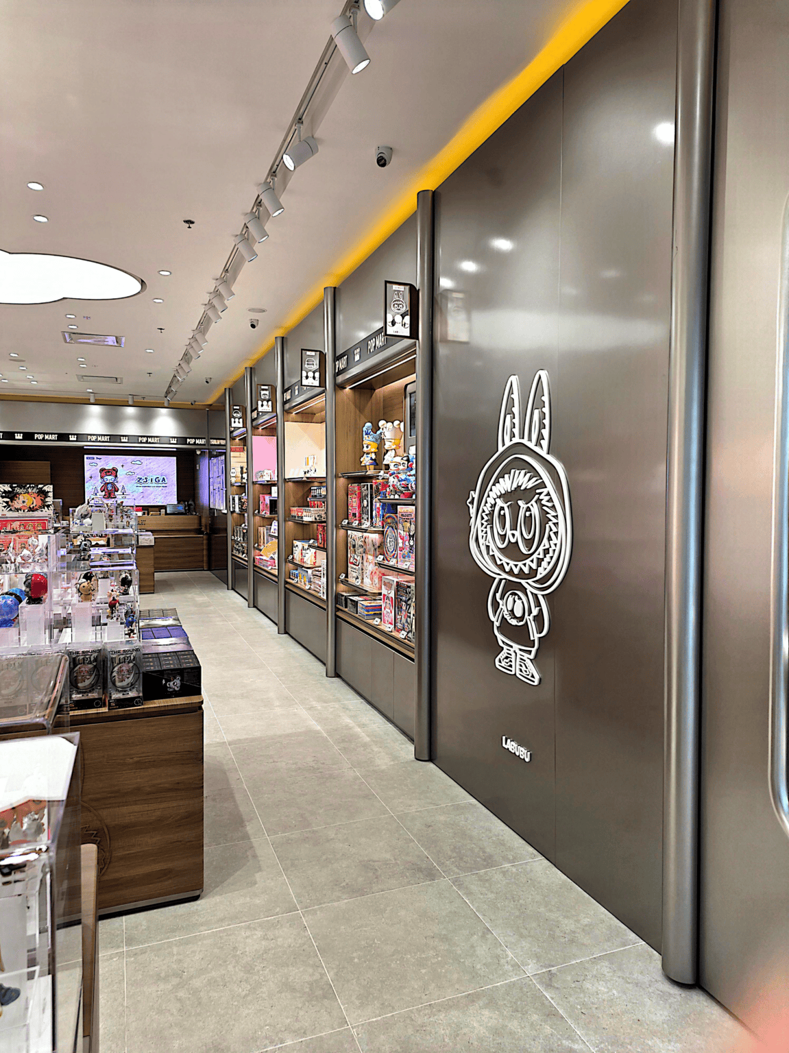 Pop Mart store display